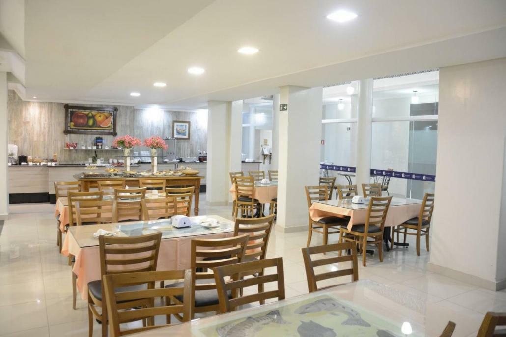 Santa Monica Palace Hotel Корумба Екстериор снимка